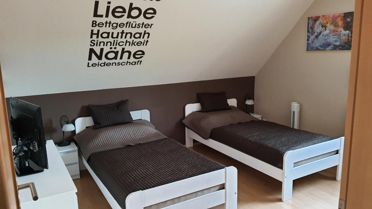 Nettes 2- Zimmer Apartment Sehnde Buitenkant foto
